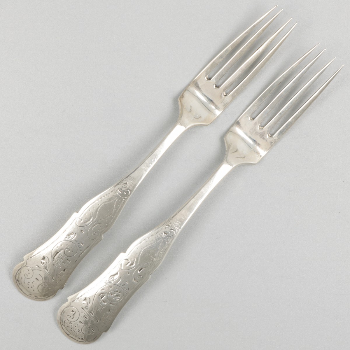 2-delige set vleeswaren vorkjes zilver.