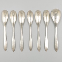 7-delige set koffie- / theelepels met suikerschep zilver.
