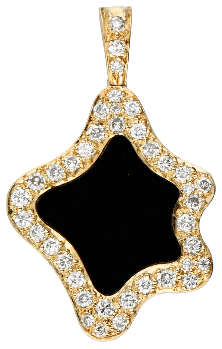 18 kt. Geelgouden Engelse hanger bezet met ca. 0.88 ct. diamant.