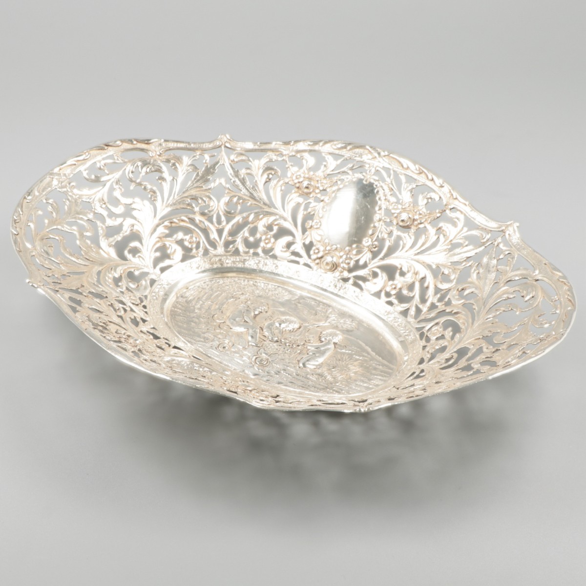 Delicatesse mand zilver.