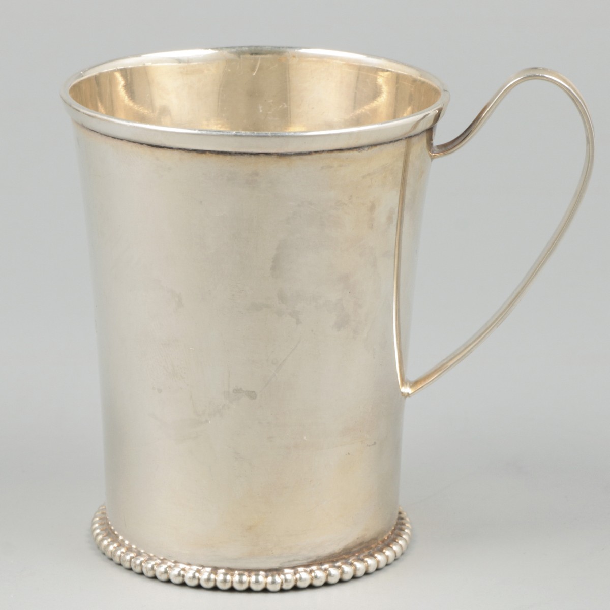 Drinkbeker zilver.
