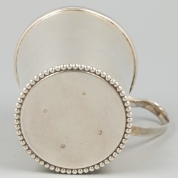 Drinkbeker zilver.