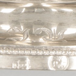 2-delige set zoutkelders (Brussel, J.C. Buls, ca. 1820) zilver.