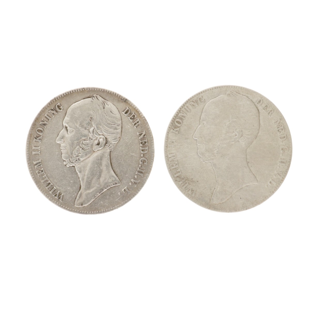 Lot (2) 2½ gulden. Willem II. 1842 en 1843. Gemiddeld Fraai.