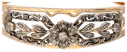 18 kt. Geelgouden / 835 zilveren bangle armband bezet met roos geslepen diamanten.