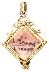 14 kt. Geelgouden Limoges emaille hanger door Louis Clement met een portret van een vrouw.
