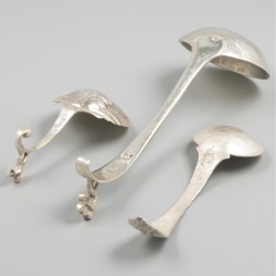 3-delig lot schepwerk zilver.