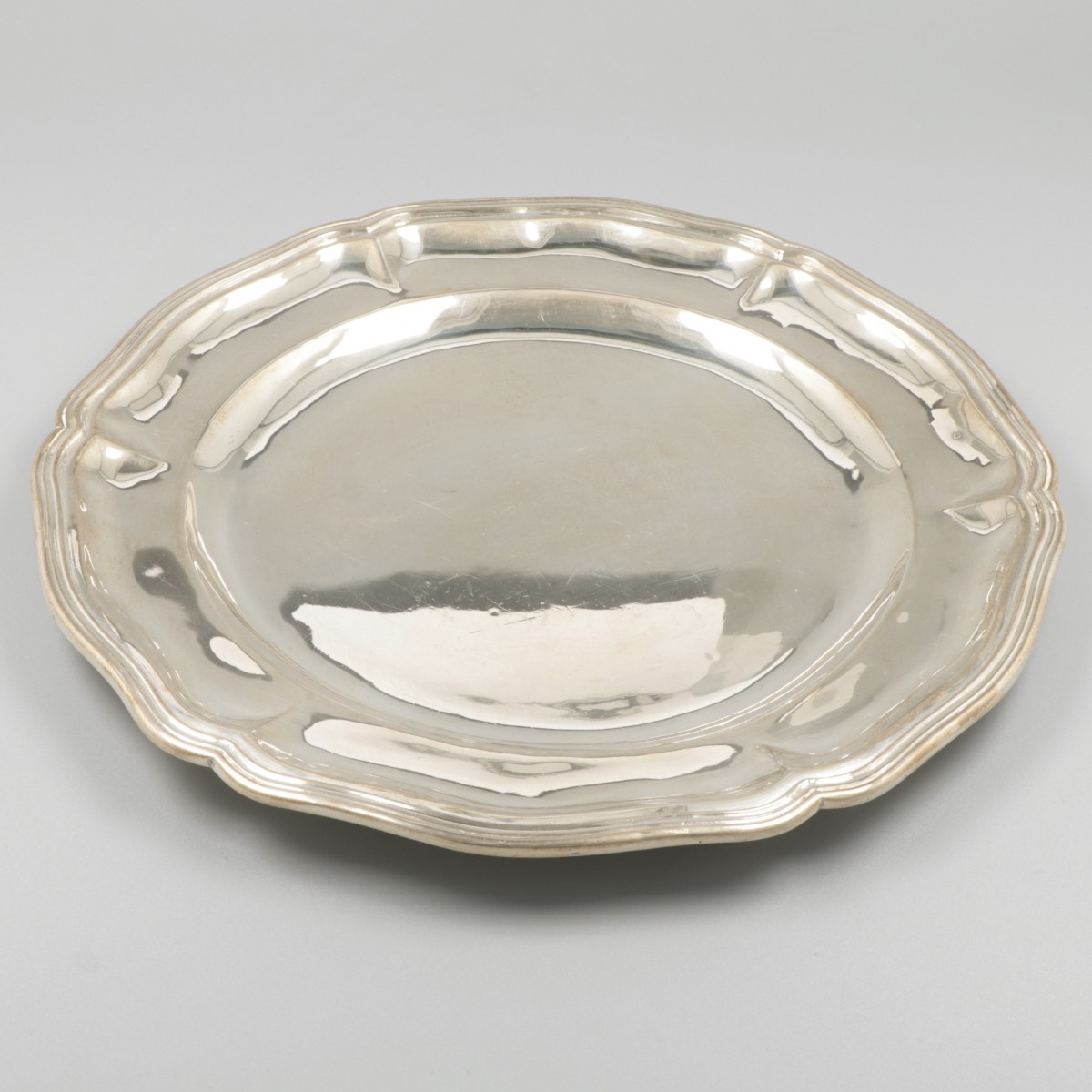 Presenteerschaal zilver.