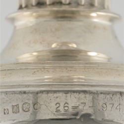 2-delige set kandelaren zilver.
