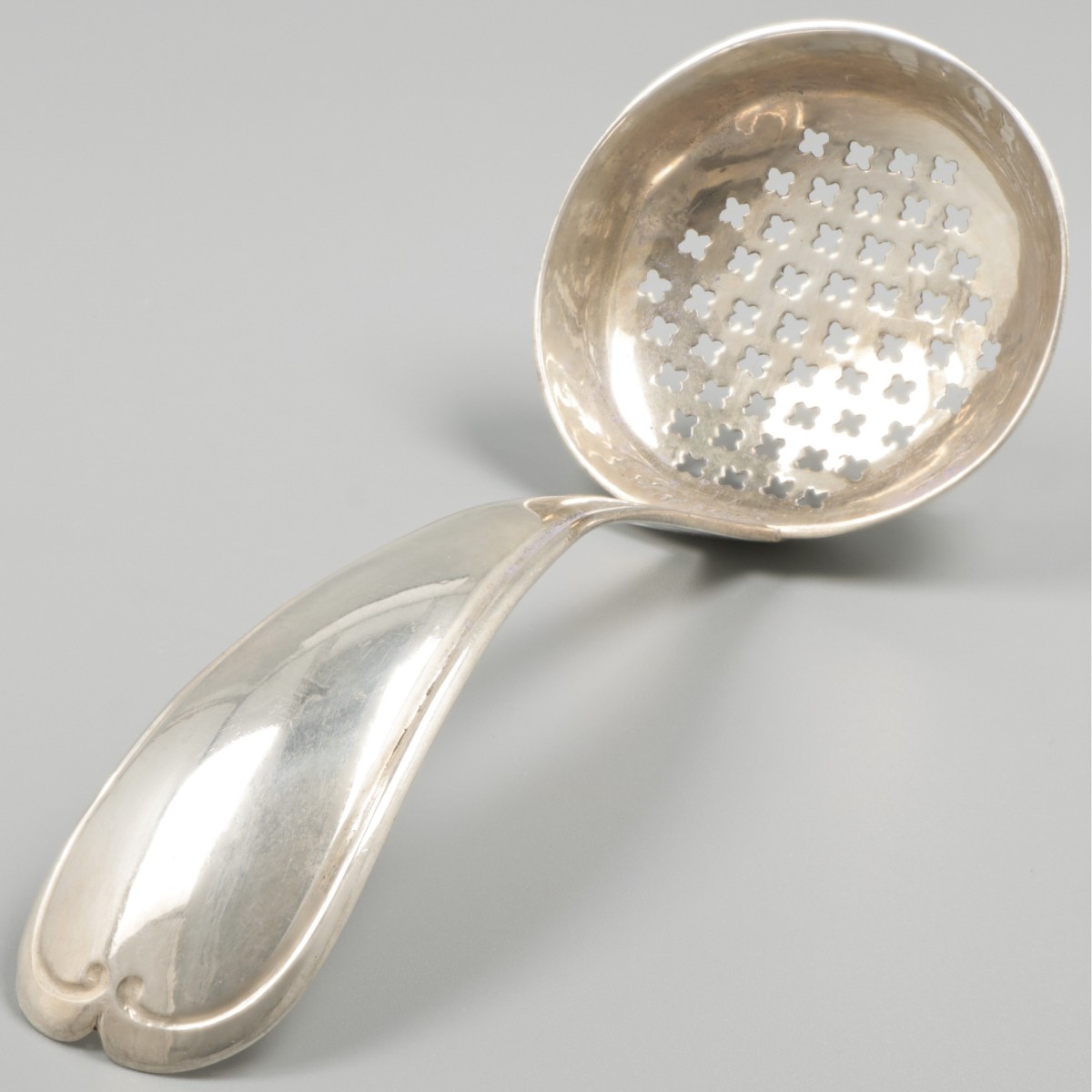 Strooilepel zilver.