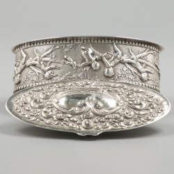 Kaptafeldoosje zilver.