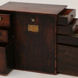 Een documentenkastje, Frankrijk, ca. 1900.