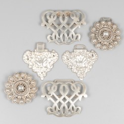 3 diverse gespen zilver.