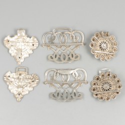 3 diverse gespen zilver.