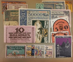 Germnay. Album 600 banknotes. Notgeld/Banknotes. Type 1920-1940. - Fine – UNC.