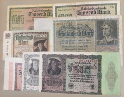 Germnay. Album 600 banknotes. Notgeld/Banknotes. Type 1920-1940. - Fine – UNC.