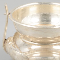 Theezeef met scharnierende lekbak zilver.