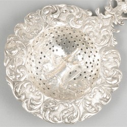 Theezeef zilver.