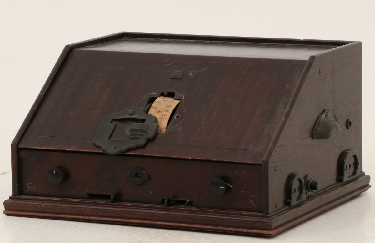 Een oude radio, ca. 1910.