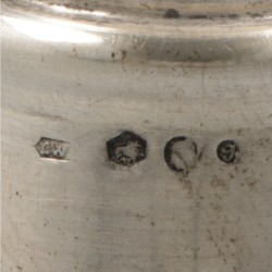 Peper- & zoutstrooier zilver.