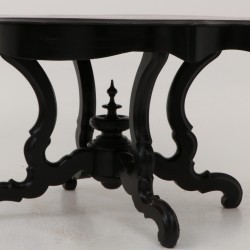 Een spinnekop eettafel, Holland, 2e helft 19e eeuw.