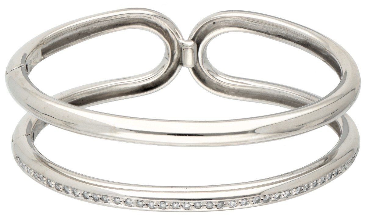 Antonini 18K witgouden design bangle armband bezet met ca. 0.40 ct. diamant.