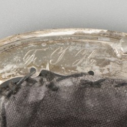 2-delig lot beugelbeursjes zilver.