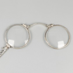 Lorgnette zilver.