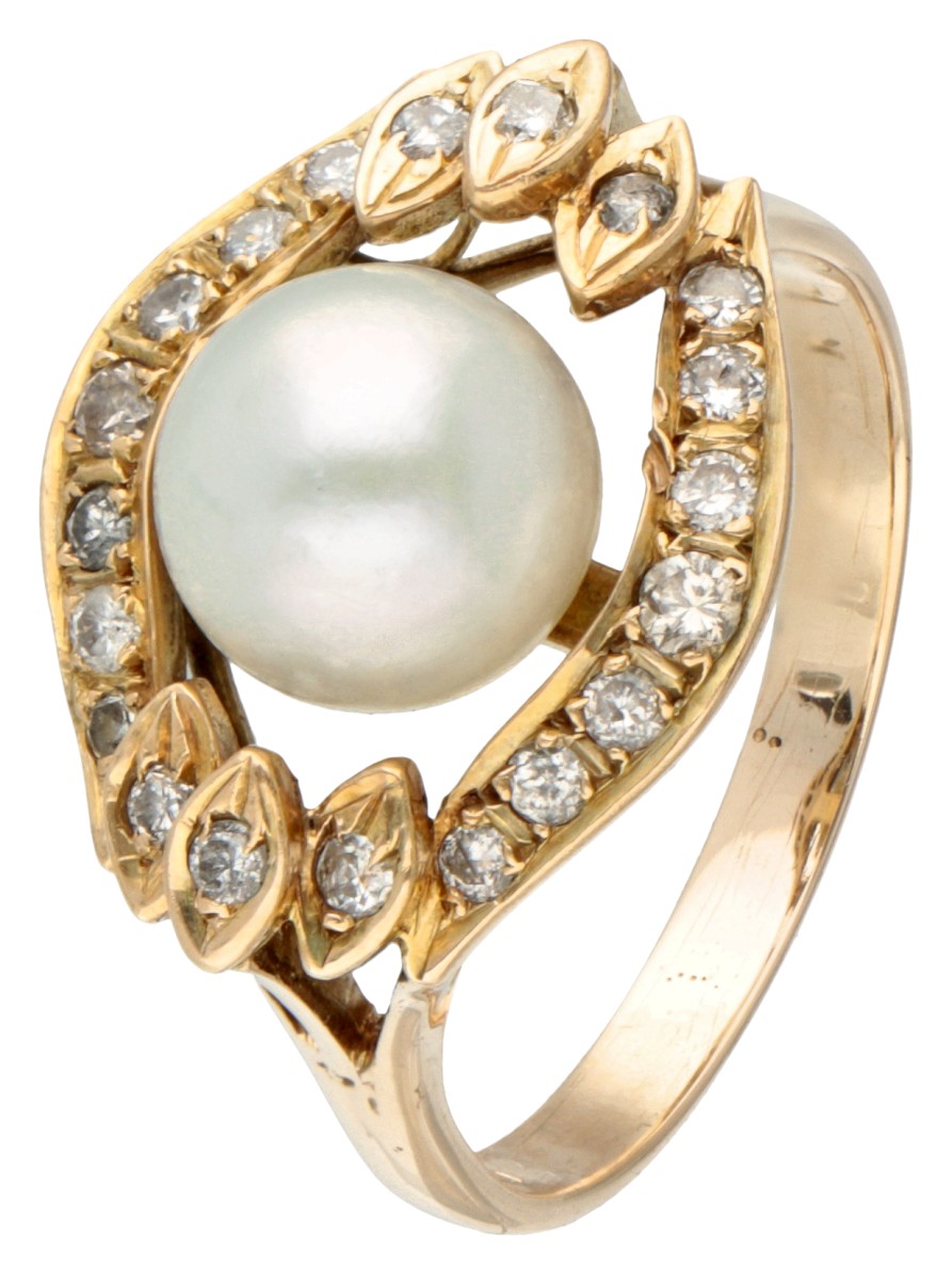 Vintage 14 kt. geelgouden ring bezet met ca. 0.22 ct. diamant en een parel.