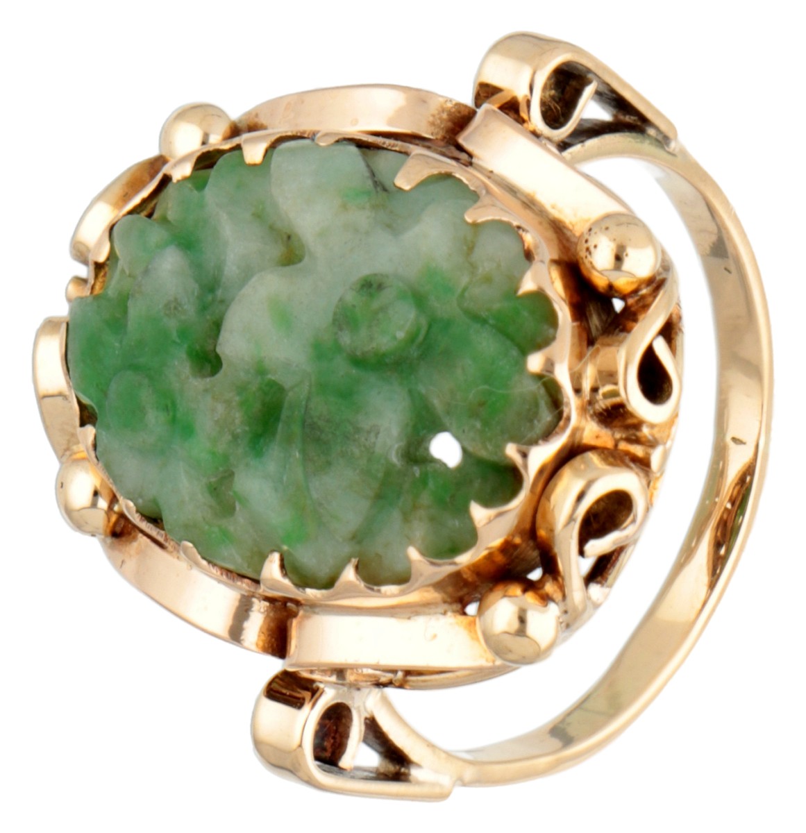 Vintage 14 kt. geelgouden ring bezet met gesneden jade met florale details.