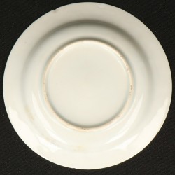 Een lot van (4) Porseleinen schoteltjes met ruiter en lansier decoratie. China, Kangxi.