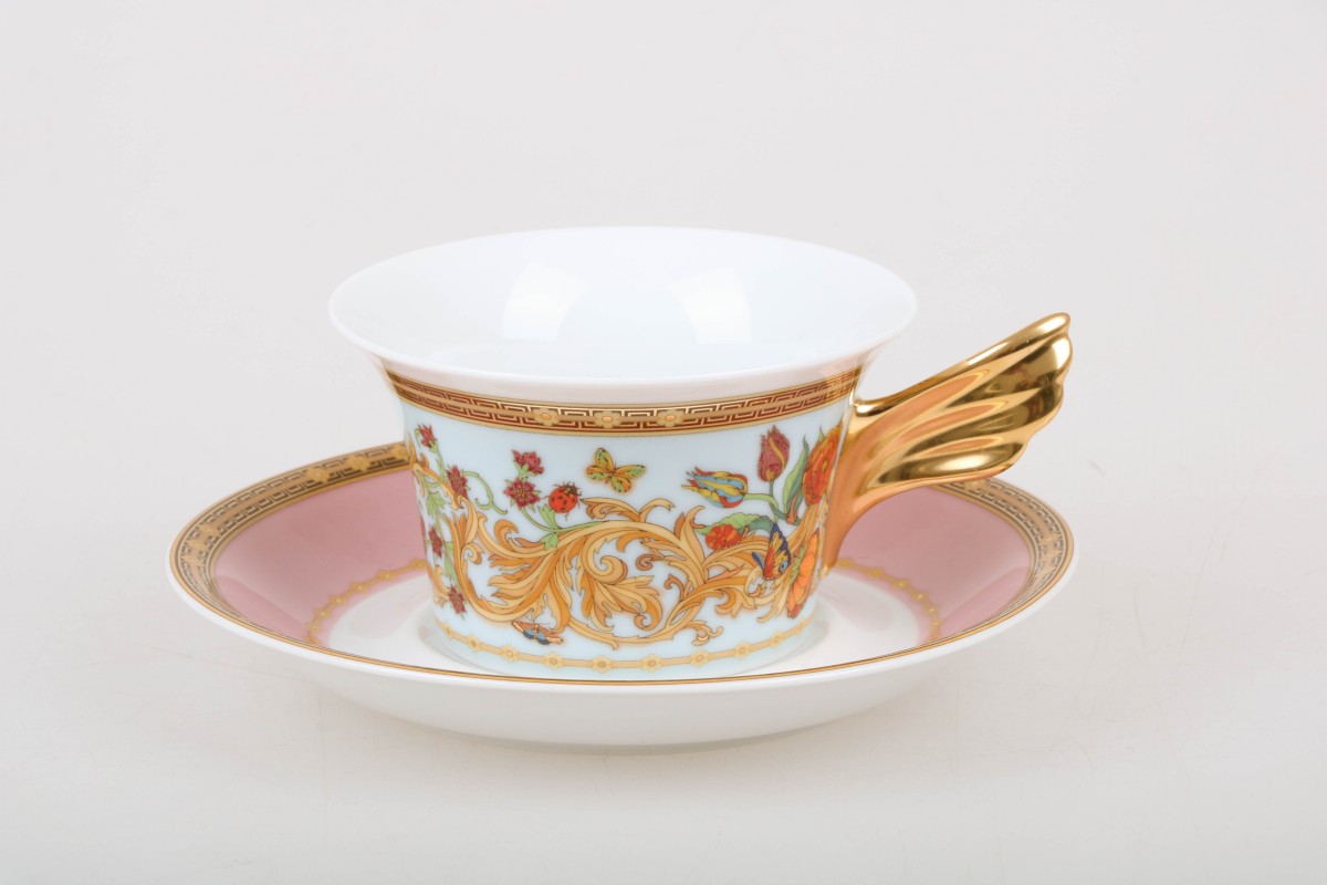 Een porseleinen kop-en-schotel met Le Jardin decor. Rosenthal, Versace, eind 20e eeuw.