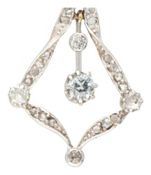 Antieke 14 kt. roségouden / 835 zilveren hanger bezet met ca. 0.76 ct. diamant.