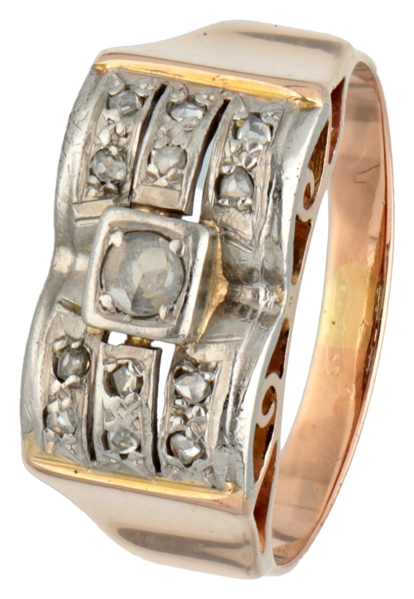 Retro 18K bicolour gouden ring bezet met roos geslepen diamanten.