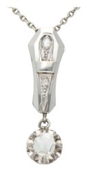 14 kt. Witgouden art deco hanger bezet met roos geslepen diamant aan collier.